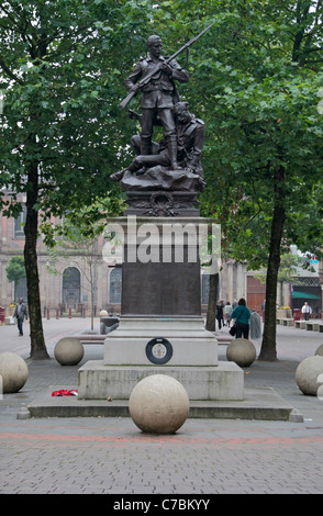 La guerra boera memorial a St Ann's Square, il centro città di Manchester, UK. Foto Stock