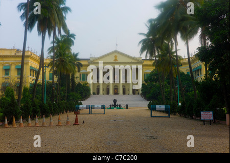 Raj Bhavan, dal governatore palce in Kolkata (Calcutta), West Bengal, India. Foto Stock