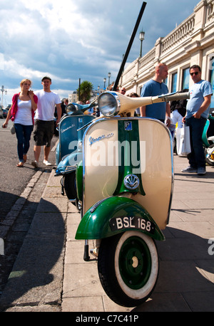 Vecchia Vespa Piaggio a Mods weekender 2011 in Brighton Foto Stock