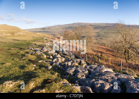 Vista di Buckden Pike da vicino Yockenthwaite Foto Stock