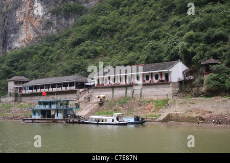 Sosta per il pranzo per Viking River Cruises passeggeri vicino alla testa della minore Tre Gole Foto Stock