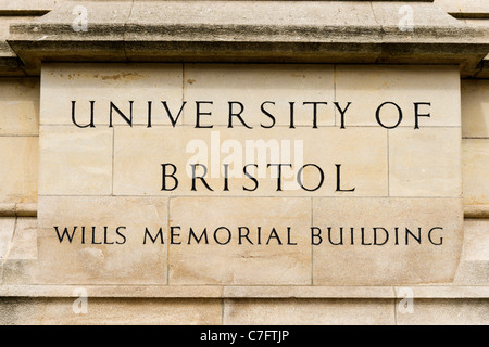 Segno per l'Università di Bristol il Wills Memorial Building, Queen's Road, Clifton, Bristol, Avon, Regno Unito Foto Stock