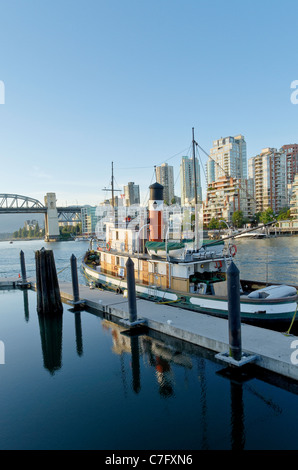 S.S. Master, l'unica superstite della west coast alimentato vapore rimorchiatore, False Creek, Vancouver, British Columbia, Canada Foto Stock