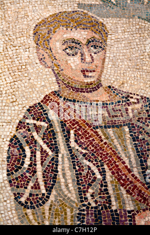 Mosaico nel corridoio di scene di caccia, la Villa Romana del Casale di Piazza Armerina, SICILIA, ITALIA Foto Stock