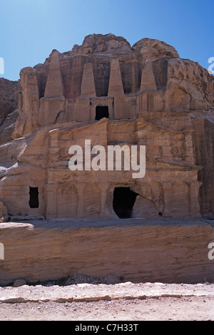 Medio Oriente, Giordania, Petra, vista esterna dell obelisco tomba Foto Stock