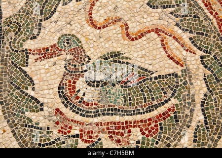 Mosaico di animali al di fuori del triclinio, Villa Romana del Casale di Piazza Armerina, SICILIA, ITALIA Foto Stock