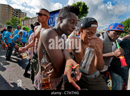 Notting Hill ovest annuale Carnevale Indiana a Londra 2011 Foto Stock