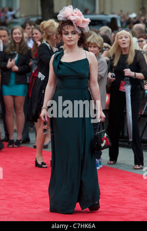 Helena Bonham Carter frequentando il mondo Premier di Harry Potter il Deathly Hallows parte due Foto Stock