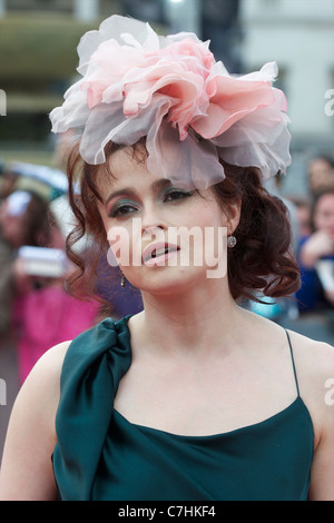 Helena Bonham Carter frequentando il mondo Premier di Harry Potter il Deathly Hallows parte due Foto Stock