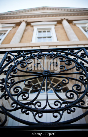 Ferro battuto decorativo del vecchio edificio della Borsa ora chiamato il Provost Dungeon Charleston, Sc. Foto Stock