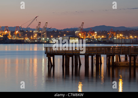 Primi albori ad Alki Beach in Seattle Washington Foto Stock