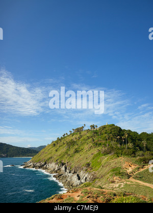 Vista di un Promthep cape in serata. Composizione verticale in alta risoluzione. Foto Stock