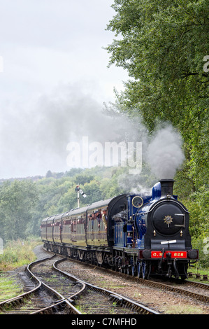 Caledonian railway 812 classe 0-6-0 n. 828 locomotiva a vapore che viaggiano in Severn Valley Railway Foto Stock