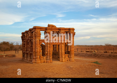 Tempio di Apedemak (Lion tempio) chiosco, Naqa, Sudan settentrionale, Africa Foto Stock