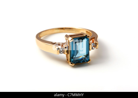 Topazio colorato anello realizzato in oro. Foto Stock