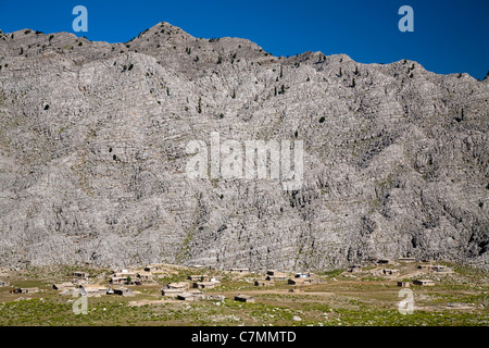 Highland case nella Cimi sui monti Taurus Akseki Turchia Foto Stock