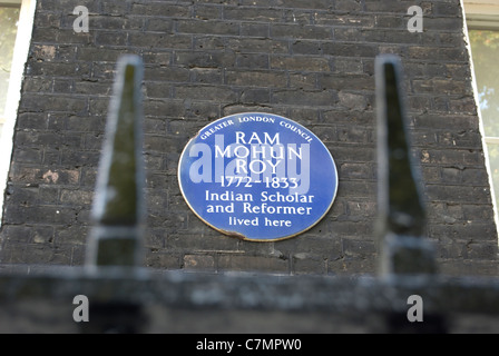 Greater London consiglio targa blu segnando una casa di studioso indiano e riformatore, ram mohun roy, Bedford Square, Londra, Inghilterra Foto Stock