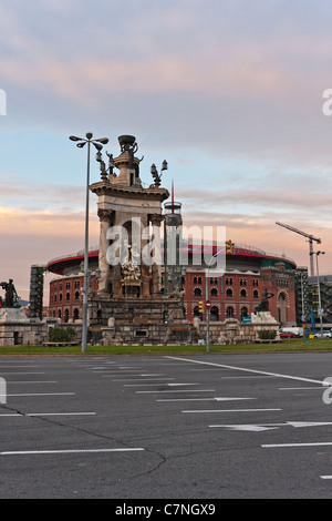 Font màgica, progettato da Josep Maria Jujol, 1928, Plaça d'Espanya square, Barcellona, in Catalogna, Spagna, Europa Foto Stock