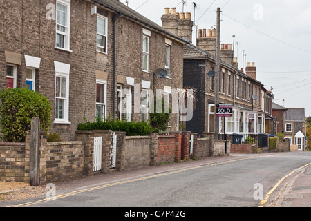 Fila di case cittadine Vittoriane in Bury St Edmunds, Regno Unito Foto Stock