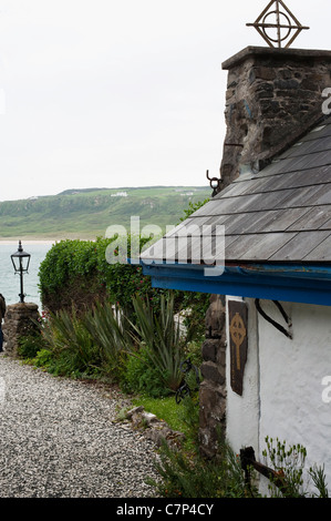 St Gobban la Chiesa in Portbradden, la più piccola chiesa in Irlanda Foto Stock