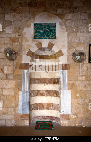 Mihrab (che indica la direzione della Mecca per la preghiera) nella Grande Moschea, Sidone, nel Libano meridionale. Foto Stock