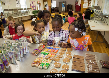 Programma After-School a Wesley House Centro Comunitario Foto Stock