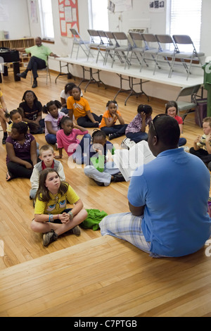 Programma After-School a Wesley House Centro Comunitario Foto Stock