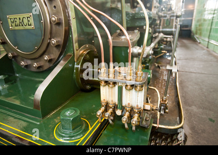 Il motore di vapore, pace ,a Queens Mill a Burnley. Il motore di vapore è stato costruito oltre cento anni fa ed è ancora ad alimentare il mulino Foto Stock