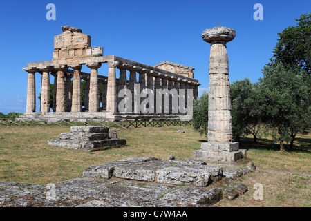 L'Italia, Campania, Paestum, il tempio di Athena Foto Stock