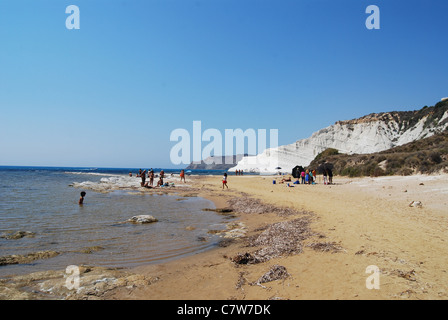 La Scala dei Turchi - Turco passi spiaggia sulla costa mediterranea della Sicilia, Italia Meridionale - nella regione di Agrigento Foto Stock