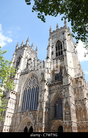 York Minster è una cattedrale gotica in York, Inghilterra Foto Stock