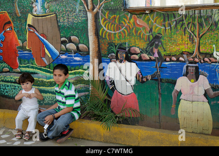 Managua Nicaragua, America Centrale, America Centrale, Bolonia, murales, ristorante ristoranti cibo mangiare fuori caffè bistrot, arte artwork, indig Foto Stock