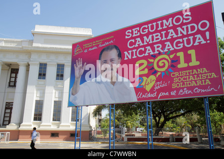 Managua Nicaragua,Area Monumental,Palazzo Nazionale della Cultura,plaza,cartellone politico,pubblicità,ad,Daniel Ortega,Presidente,residenti,governo,s Foto Stock