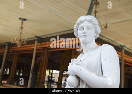 Statua in Kraton Surakarta, Solo, Java, Indonesia Foto Stock