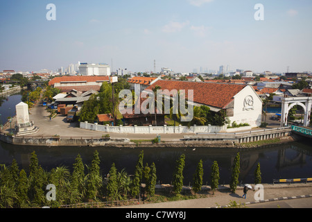 Vista del museo marittimo in ex Dutch East India Company warehouse, Sunda Kelapa, Giacarta, Java, Indonesia Foto Stock