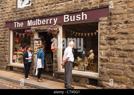 Il Mulberry Bush regali store in Hawes in Wensleydale in North Yorkshire , Inghilterra , Inghilterra , Regno Unito Foto Stock