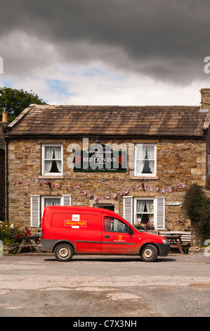 Il Red Lion Inn at Langthwaite in Arkengarthdale nel North Yorkshire , Inghilterra , Inghilterra , Regno Unito Foto Stock