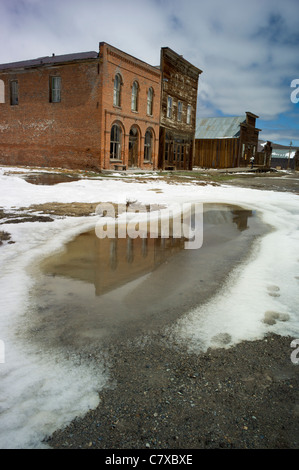 Ufficio postale, IOOF Hall e minatore della Unione Hall, Bodie, California, precedentemente noto come una città mineraria, ma ora città fantasma e parco dello stato Foto Stock