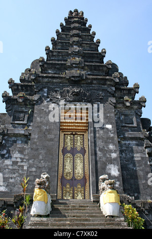 La struttura di Meru o Pura Penataran Agung, Besakih Tempio Madre, Bali Foto Stock