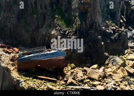 Nave relitto del RMS Mulheim in Sennen Cove, Cornwall, Regno Unito Foto Stock