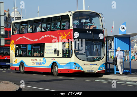 Jurassic costiere servizio bus Firstbus a Weymouth Dorset Inghilterra Foto Stock