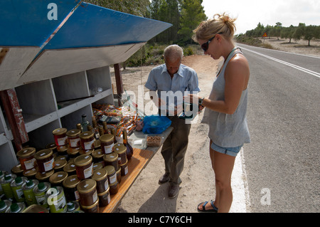 Venditore ambulante di merce e il veicolo con il Client Isola di Rodi, DODECANNESO Grecia Foto Stock