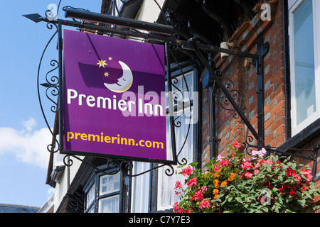 Premier Inn Hotel sulla strada alta a Marlow, Buckinghamshire, Inghilterra, Regno Unito Foto Stock