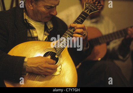 Il Portogallo, Lisbona, Fado singer Foto Stock