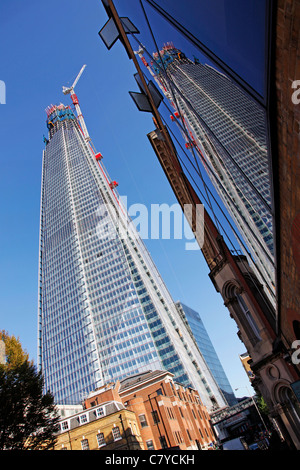 Il grattacielo Shard edificio in costruzione a London Bridge, Londra, Inghilterra Foto Stock