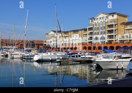 Sovereign Harbour Marina Eastbourne East Sussex England Regno Unito GB Foto Stock