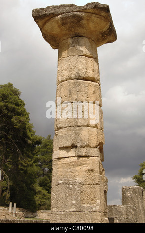 Tempio di Hera (Heraion). In stile dorico. E Peripteral hexastyle. Vi secolo A.C. Colonna stile dorico. Altis. Olympia. La Grecia. Foto Stock