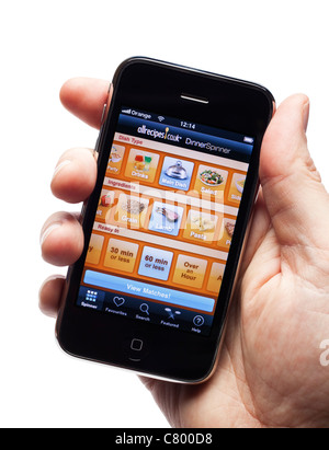 IPhone mostra una ricetta app su uno smartphone elegante telefono cellulare telefono cellulare Foto Stock