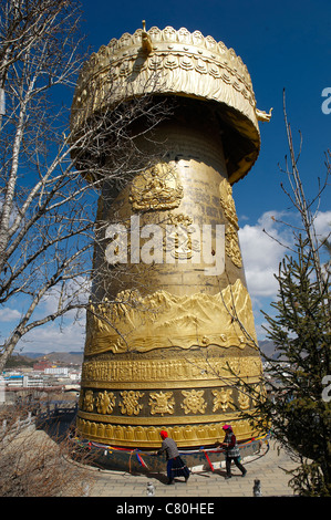 Cina Yunnan, Shangri-La (Zhongdian), centro storico tempio buddista Foto Stock