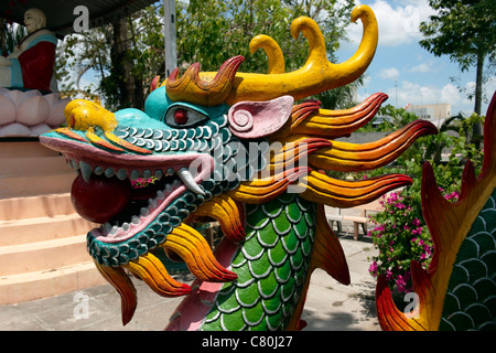 Il Vietnam, il Delta del Mekong, Soc Trang, Bu figlio Tu pagoda di argilla Foto Stock